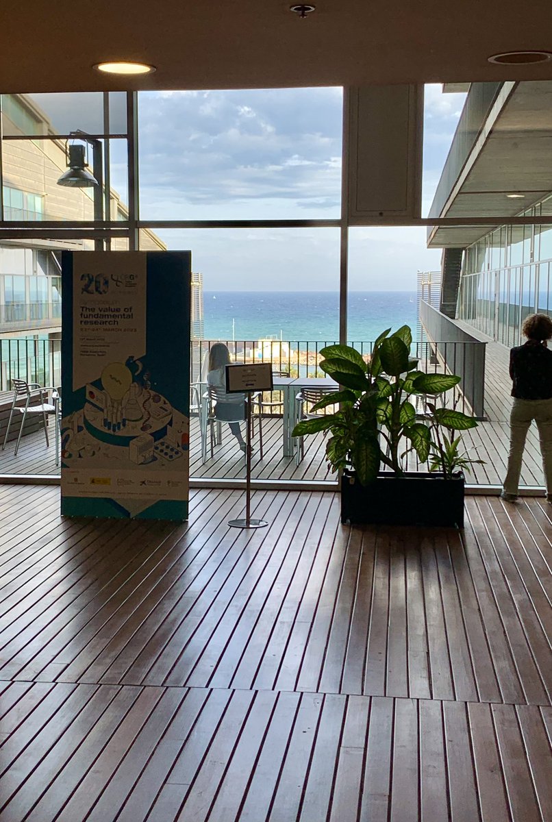 EliasAdriaensse's tweet image. Had an amazing time visiting @CRGenomica and sharing some of our latest work! Thanks @zaffagg3 for hosting and @LabBoke for the inspiring discussions!