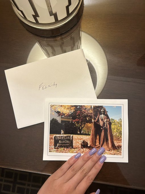 Handwritten notes, unforgettable stories, and you https://t.co/tPcI5fQCyQ