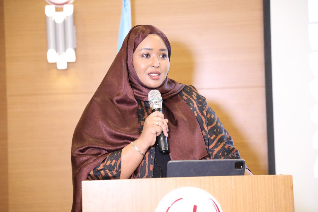 DrHodanOsman's tweet photo. My heartfelt thanks to Amb Wang Yu and the @ChineseSomalia for hosting this wonderful lunch reception. It’s brought together over 100 young Somali professionals who studied in China and are now playing important roles in rebuilding Somalia in different fields. https://t.co/W0dILigAbr
