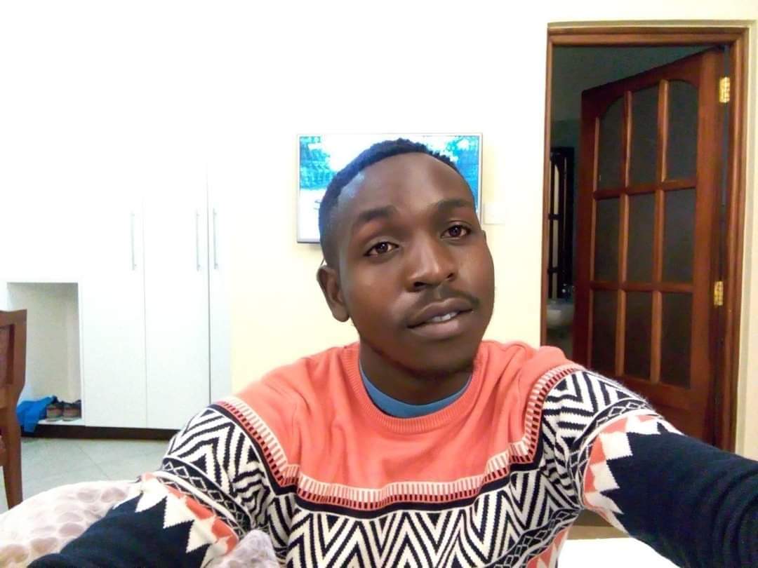 RedVestsProtest's tweet photo. Urgent Appeal: Musa Macharia from @KayoleCJC was arrested last night in the CBD and is being held at Kamukunji Police Station. The reason given for the arrest: "Wearing militia attire."
Solidarity requested.

#FreeMusa #StopPoliceBrutality https://t.co/1jHeIbKxmD