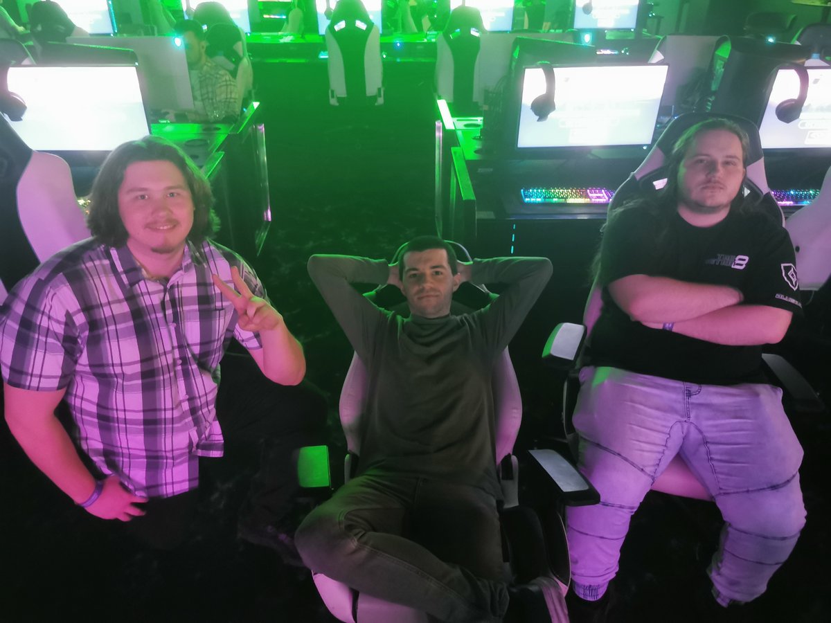 Fractal gets to lay down in a chair because winning is easy for him. (This is his first win). (If we had a points he would be first because of how often he makes top 3). (No I'm not adding points).

Fight Night 8 Strive Top 3:
🥇 FractalFireball
🥈 <a href="/Dr_Shrimp24/">BMB Dr.Shrimp FGC</a> 
🥉 <a href="/BluedudeFGC/">MSTK | Bluedude</a>