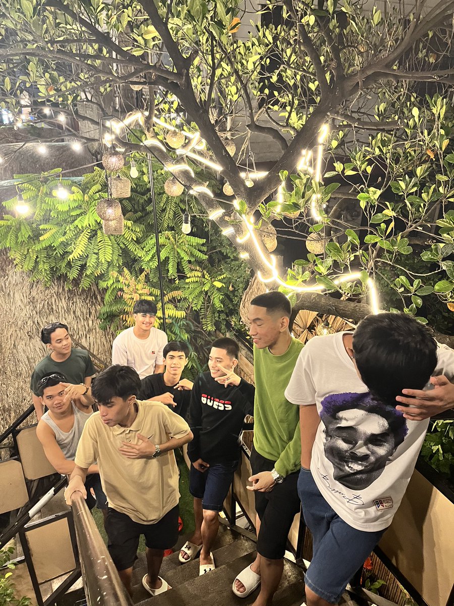 SupamuffuckinP's tweet photo. Pili ka tas uwi mo na https://t.co/TY13Q7GdKS