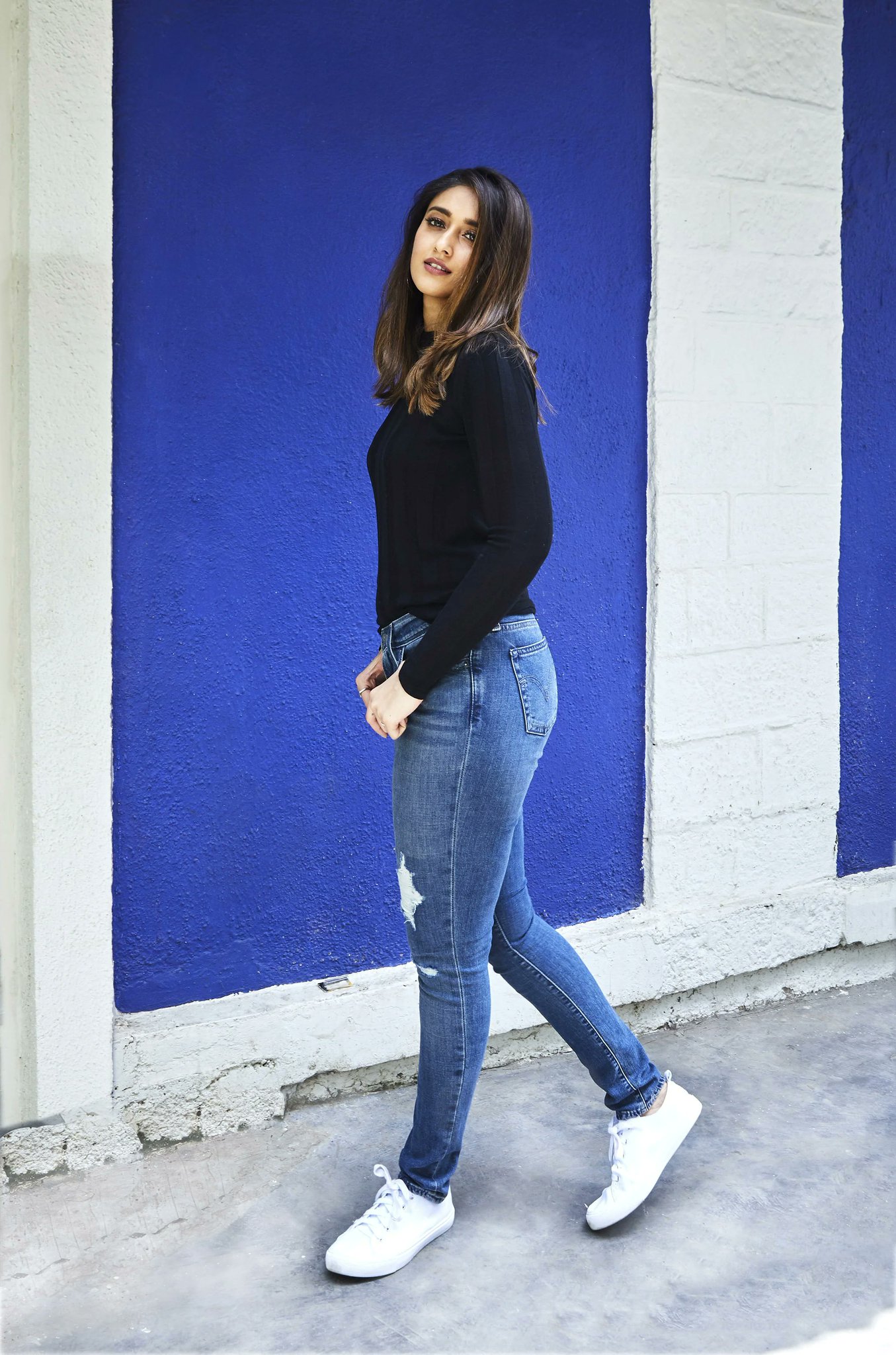 GbR4jfAWAAACsyY?format=jpg&name=large