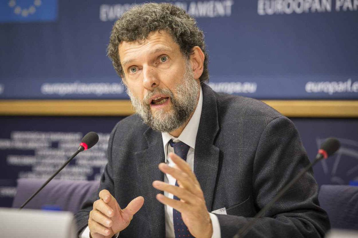 Prof. Dr. Ayşe Buğra eşi Osman Kavala’nın hukuksuz bir biçimde hapiste tutulmasına şu sözlerle isyan etmişti: “Hiç suç işlememiş bir insanın iktidar istiyor diye yıllarca özgürlüğünden yoksun bırakılması demek ki bu kadar kolay...”

Osman Kavala tam 2 bin 558 gündür hapiste. 👇