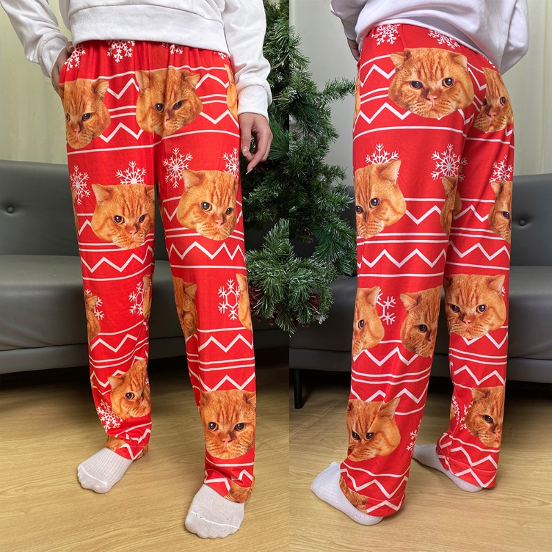 GeckoCustomShop's tweet photo. Christmas Gift: Pajama Pants with Your Cat's Face!🎁🧑‍🎄
🐾🎄🐾 #christmas #pet #cat #dog #catsofX #catstagram #catlover #pajamas #uploadphoto #customportrait #Geckocustom