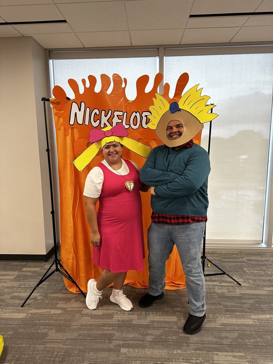 iambetoooo's tweet photo. Move it Football Head!! #heyarnold #Halloween https://t.co/2lWMcObGkK