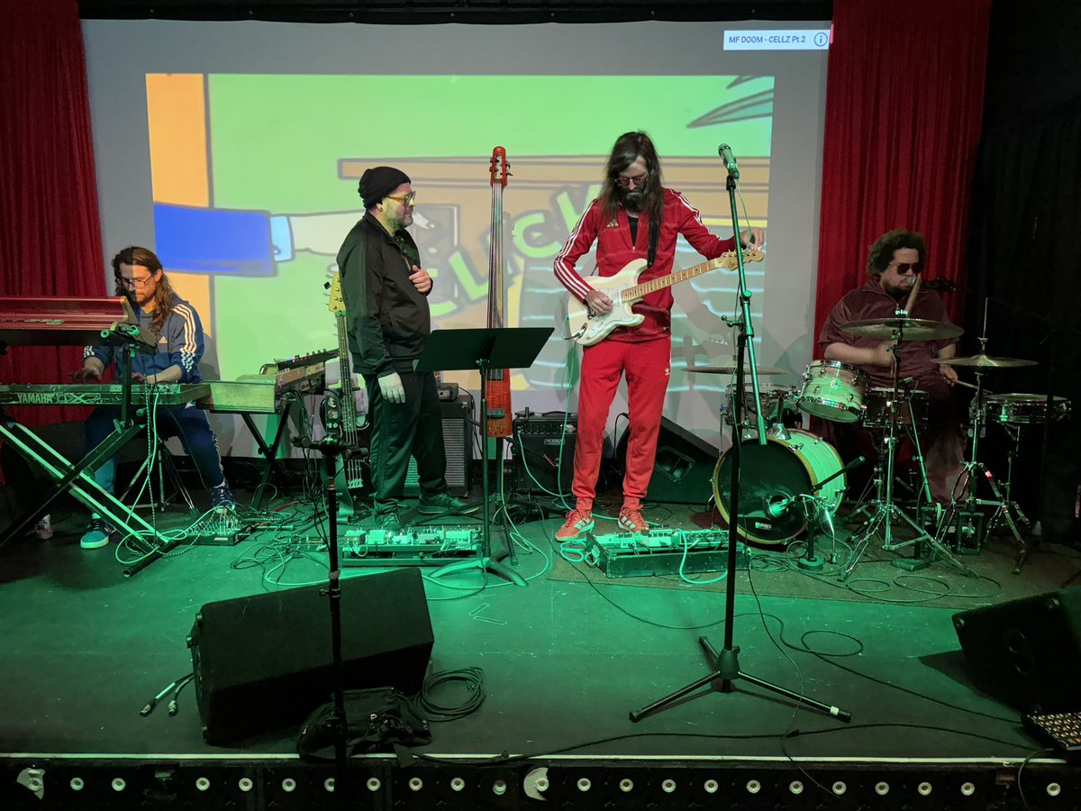 TromboneAlli's tweet photo. Awesome show tonight @ThatFilthyRich ght https://t.co/bUzhS9Etl5