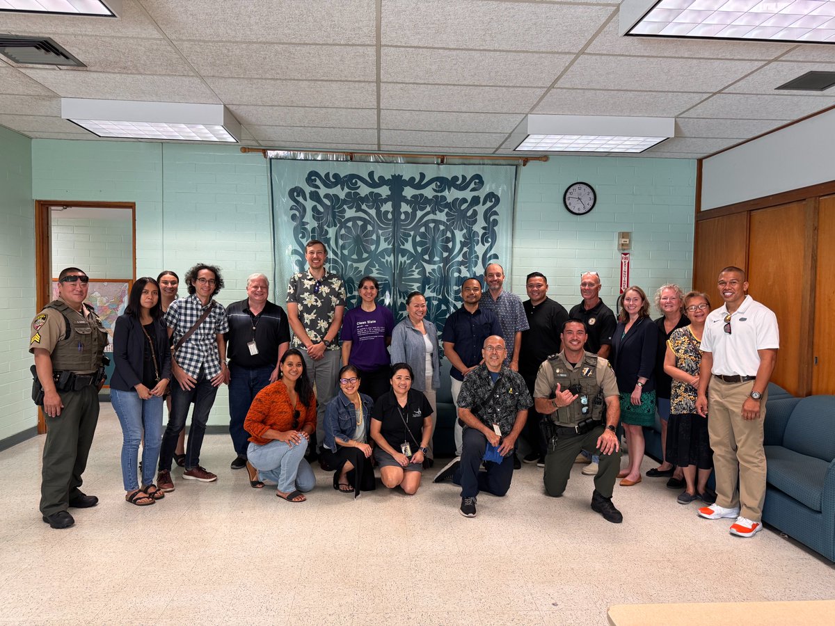 UHMLawSchool's tweet image. Richardson Law recently participated in a free legal clinic with the soft launch of a new expungement automation tool developed by Innovator-in-Residence Matthew Stubenberg &amp;amp; law student Ben Leider.  Click the link below to learn more! #Innovation

🔗 law.hawaii.edu/24630/