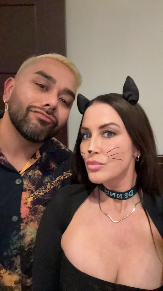 AshEliz22's tweet photo. Name a better duo #Dionysus #dennisthecat #KAOS  #kaosnetflix 
@AuroraPerrineau @cuntswag https://t.co/yELU6Ytr3E