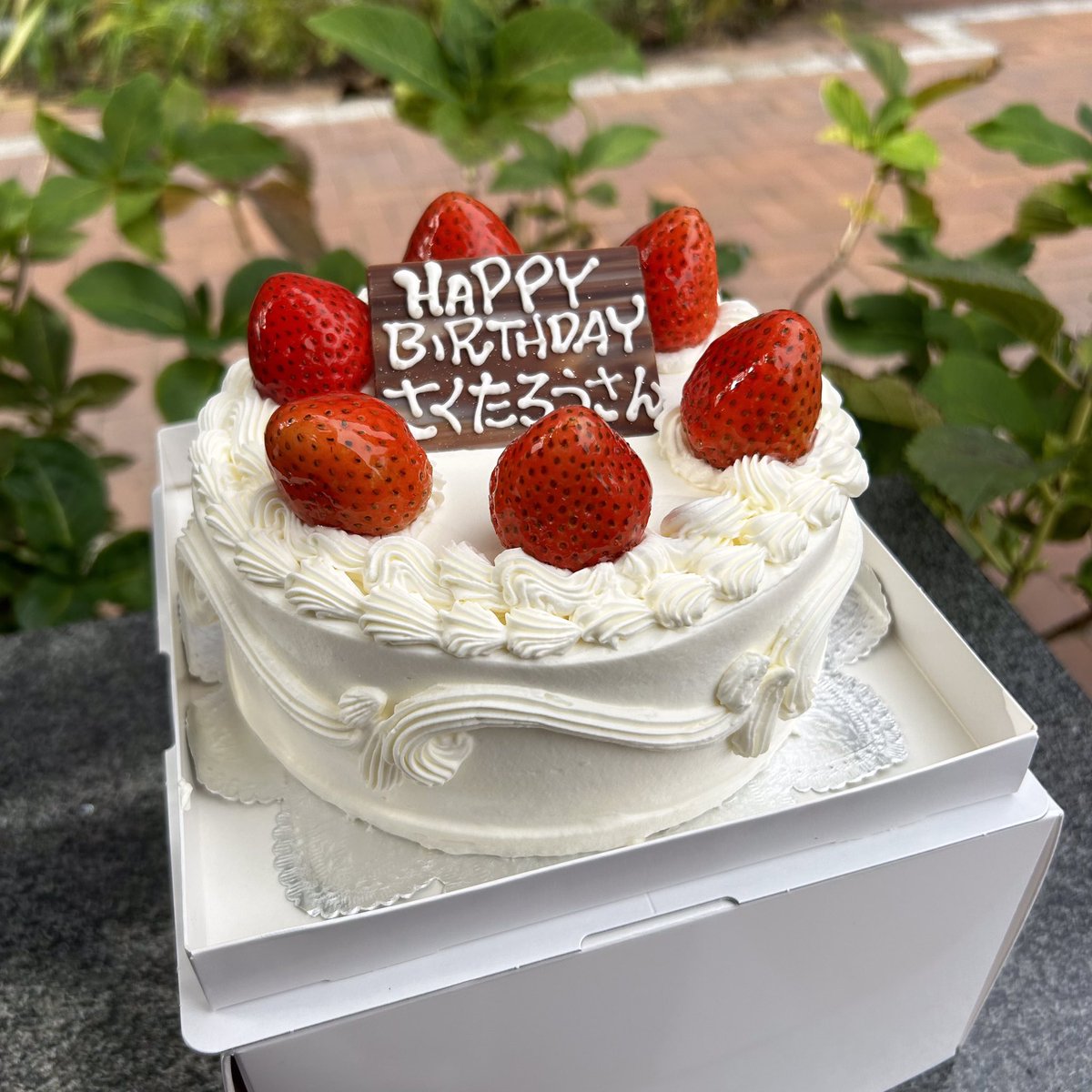 maebun_official's tweet photo. 本日11月1日は萩原朔太郎138回目のお誕生日です🎂
おめでとうございます！

そして本日は文学館観覧無料となりますので、ぜひご来館ください✨

#前橋文学館 #萩原朔太郎 #お誕生日おめでとう https://t.co/lLsbgGdjbZ