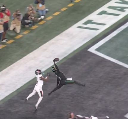 okaybears's tweet photo. @NFL Bro hit the Michael Jordan https://t.co/A4kLIGXTf0