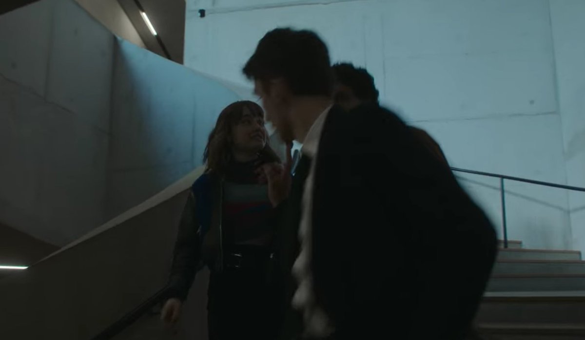 737Arizona's tweet photo. The way Lucy grabs George's arm she's so excited! (Dread builds)
#SaveLockwoodandCo
#VirtualThinkingCloth8 https://t.co/T26cf4O7Df