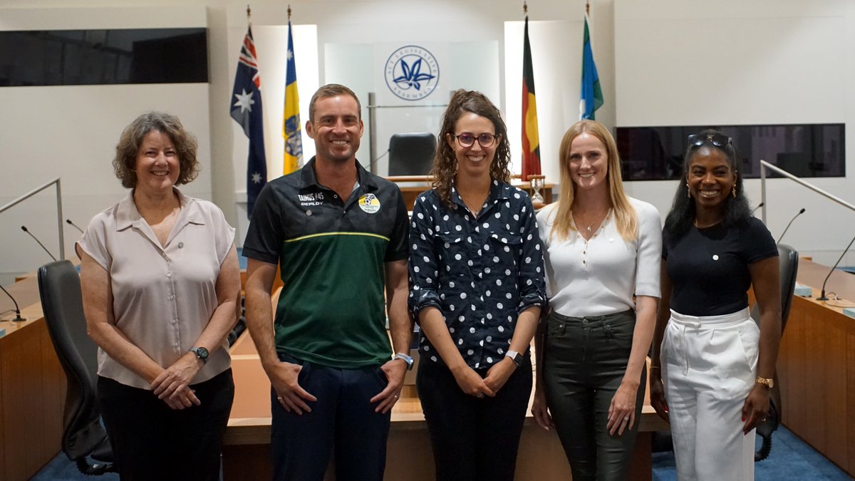 ACTAssembly's tweet image. 📅 Today marks the first of a few days of intensive training for5️⃣ our 6️⃣ new members of the ACT Legislative Assembly. Each new member was presented with a silver lapel pin.