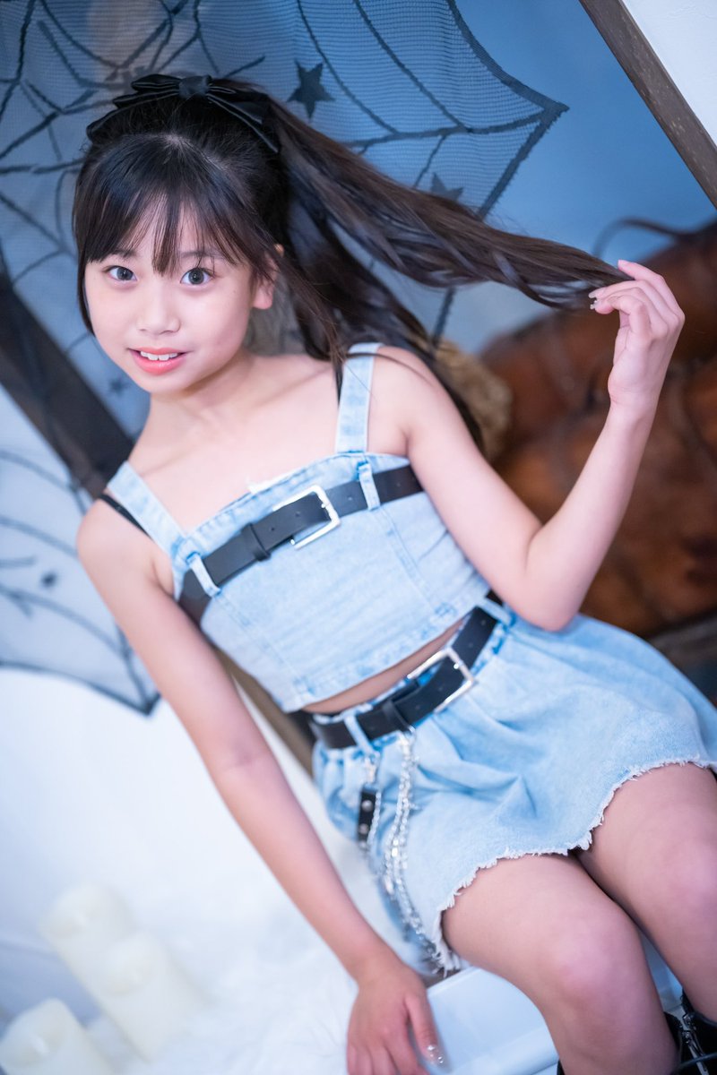 小島かえでちゃん(JS4) 最後はお部屋でこじかえちゃん。ありがとうご