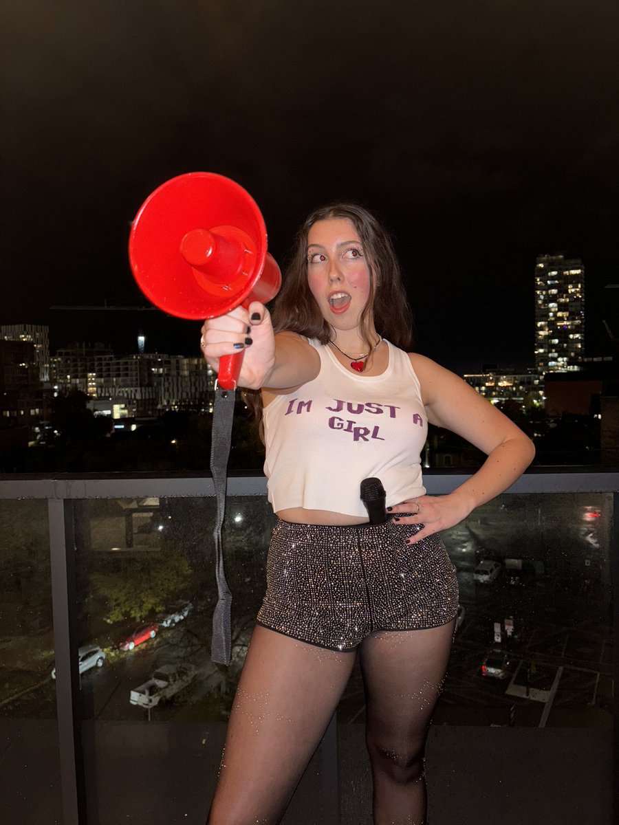 livsosrry's tweet photo. thinking about getting him back tonight… happy #halLIVween 👻💜✨📢 

#ShowUsYourGutsEntry @LiviesHQ @oliviarodrigo https://t.co/nXFJKcxGjl
