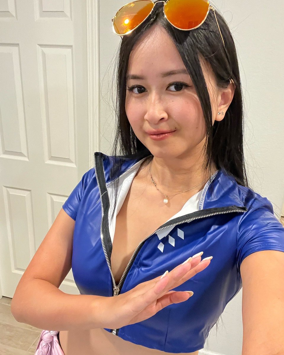 AnhthuChan's tweet photo. ROBIN CHWANNN!! Live rn on twitch 😌
#onepiece #onepiecerobin https://t.co/LIAoCGkGwS