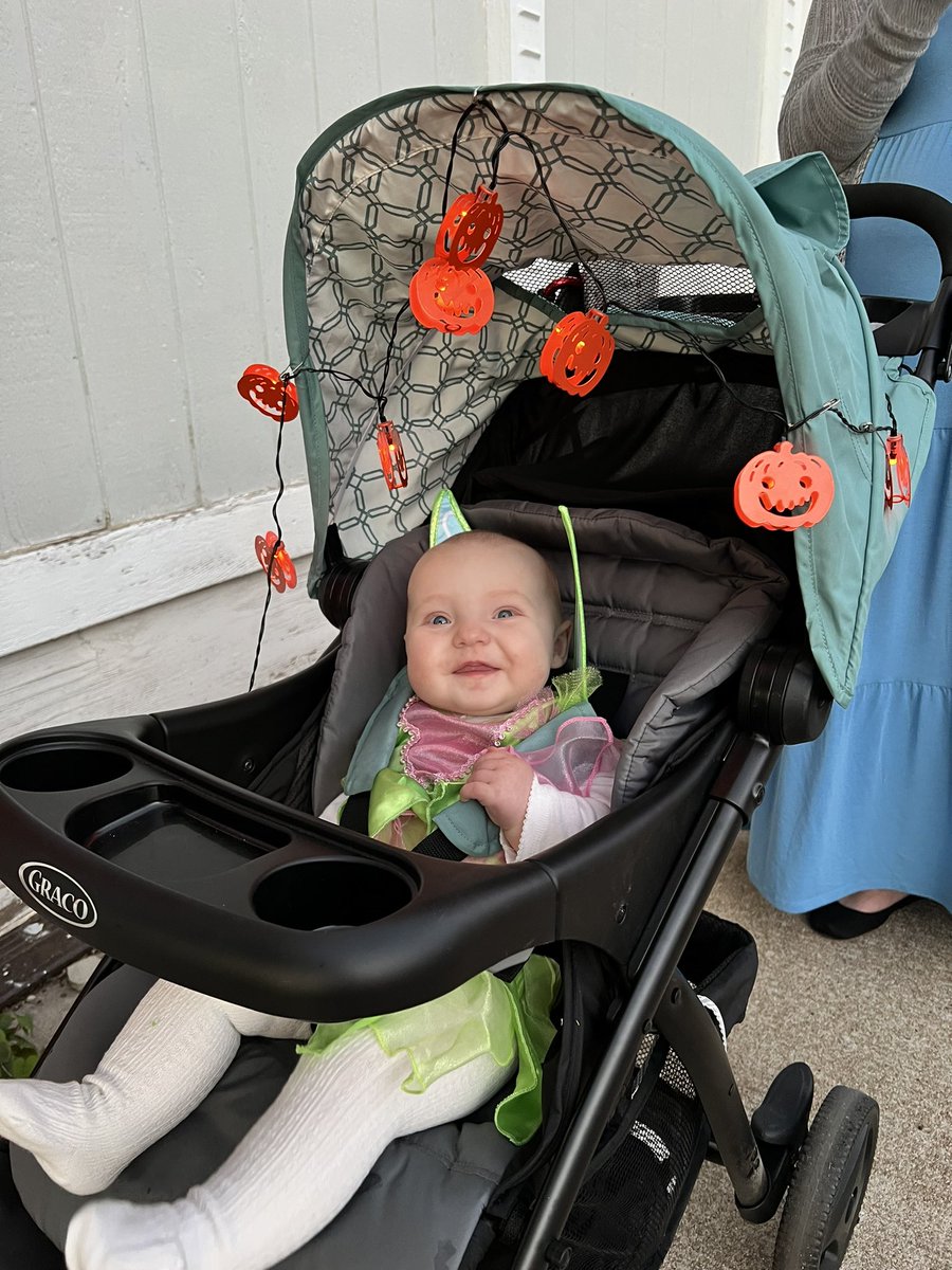 djdreier10's tweet photo. #HappyHalloween from the Eiberger’s! We hope each of you had a spooktacular time. This Tinker Bell sure did on her First Halloween! Trick-or-treating with her big cousins and seeing a best friend was worth every minute on this beautiful night. #FirstHalloween #Disney https://t.co/QipItZbzaR