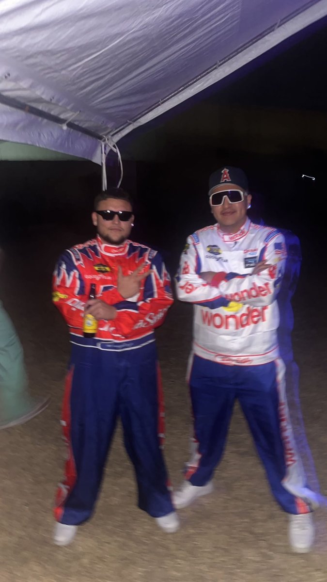 N03805's tweet photo. Shake n Bake🏎️ https://t.co/LM2j0Qsz9I