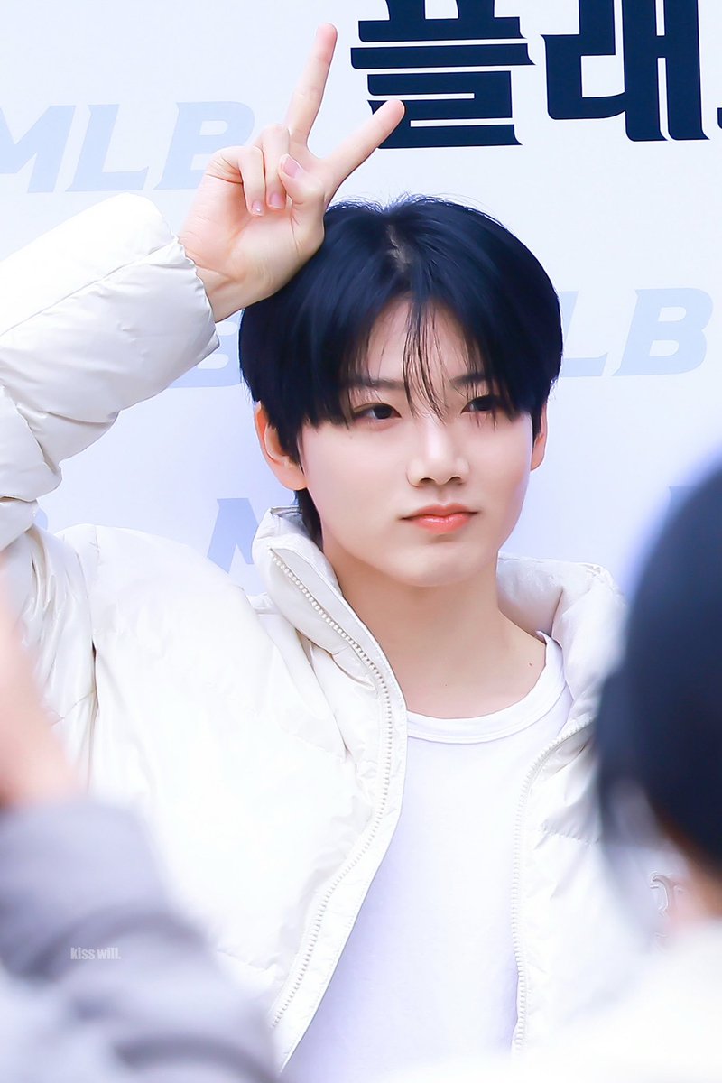 kisswillkiss's tweet image. -241101

#준규 #JUNKYU 
#트레저 #TREASURE