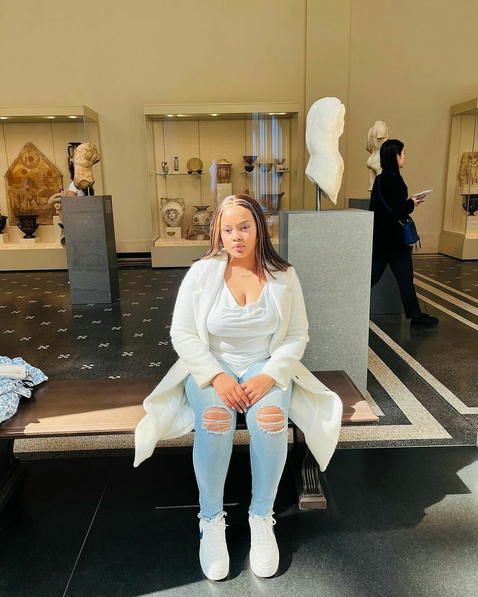 colouredqueen's tweet photo. Please can someone assist me with money amount of R500 😢😢 https://t.co/ezR6Jstkoy