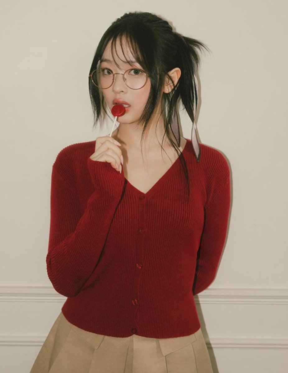 CARIN behind the scenes #하니 #Hanni