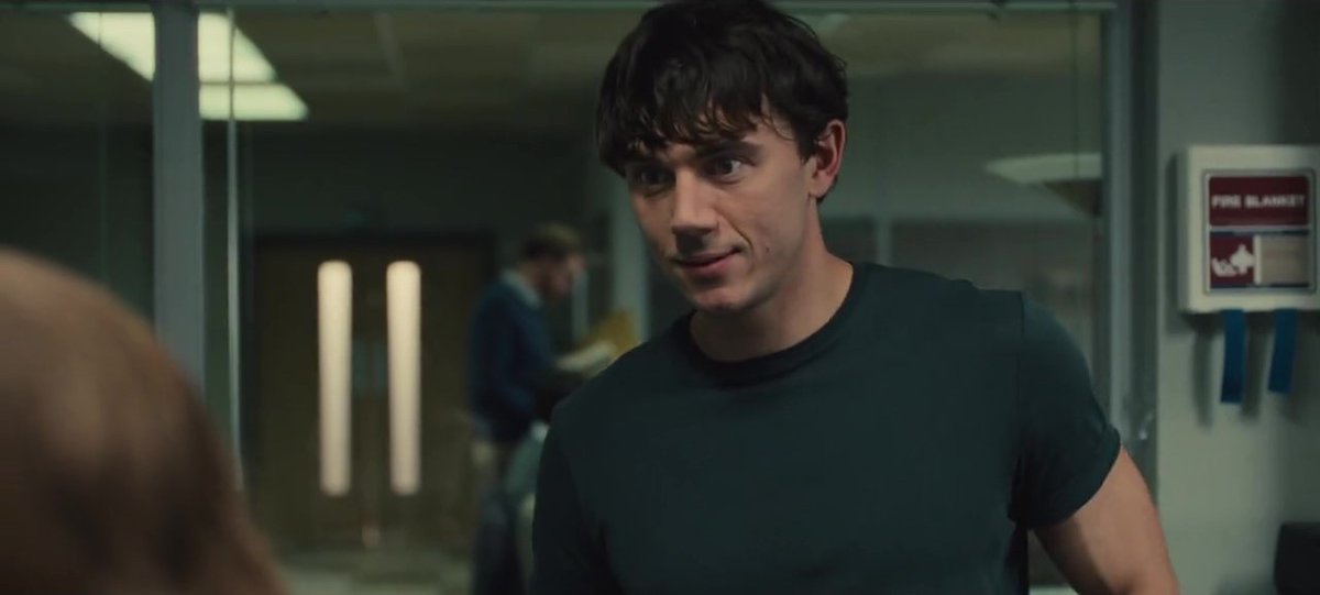 i have no idea what Calam Lynch put in his coffee when filming episode 4 bc this in the top finest AJ has looked #Sweetpea