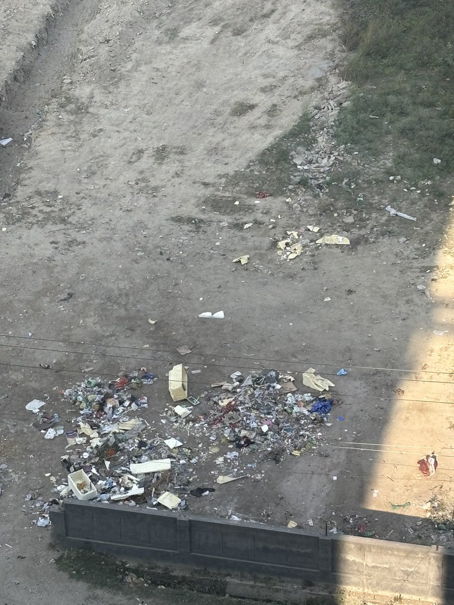 gautammehrotra's tweet photo. @noida_authority This ground is next to baraat ghar in sector 45 Noida. This is where Chatth Pooja is supposed to happen. The ground has been turned into a dumping ground of garbage by the ones who pick up garbage (from home). Who is to be held responsible? https://t.co/VvXTc95QML