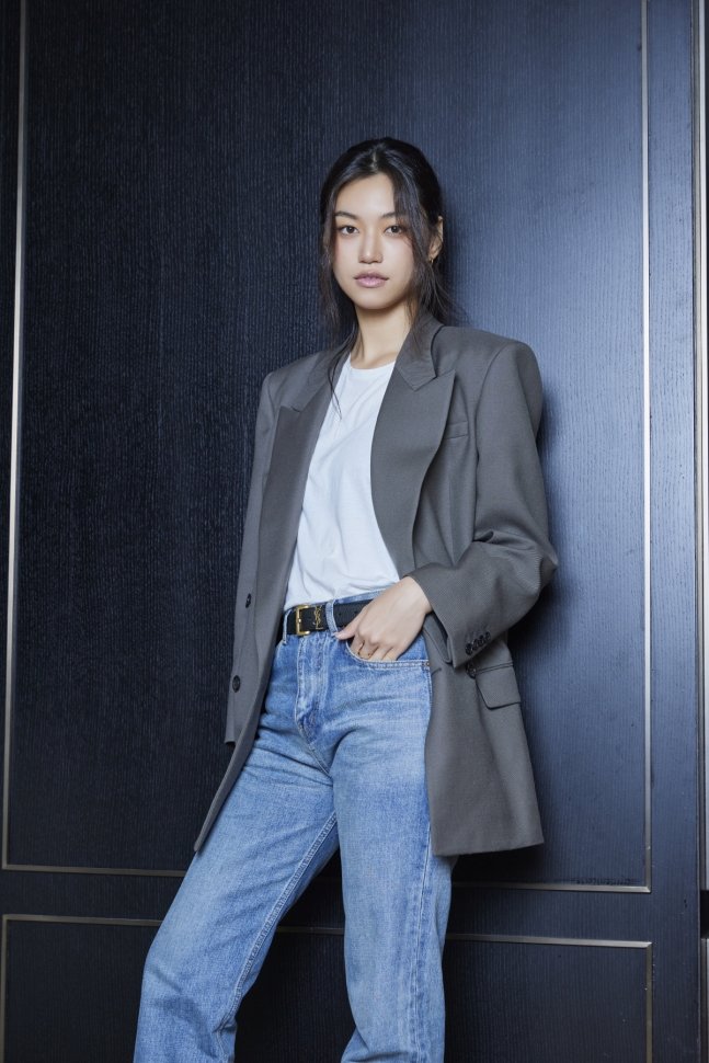 tang__kira's tweet photo. "Aku sangat terpukul dengan bubarnya Weki Meki, begitu juga dengan member lain. Bukannya kita semua udah berjuang dan bekerja keras bersama?"

Sekarang fokus meniti karir sebagai aktris, Kim Doyeon gak memungkiri kalau bubarnya Weki Meki membuatnya sedih banget.

Bagi Kim Doyeon, sekarang member Weki Meki sedang membuka lembaran kedua dalam hidup mereka.