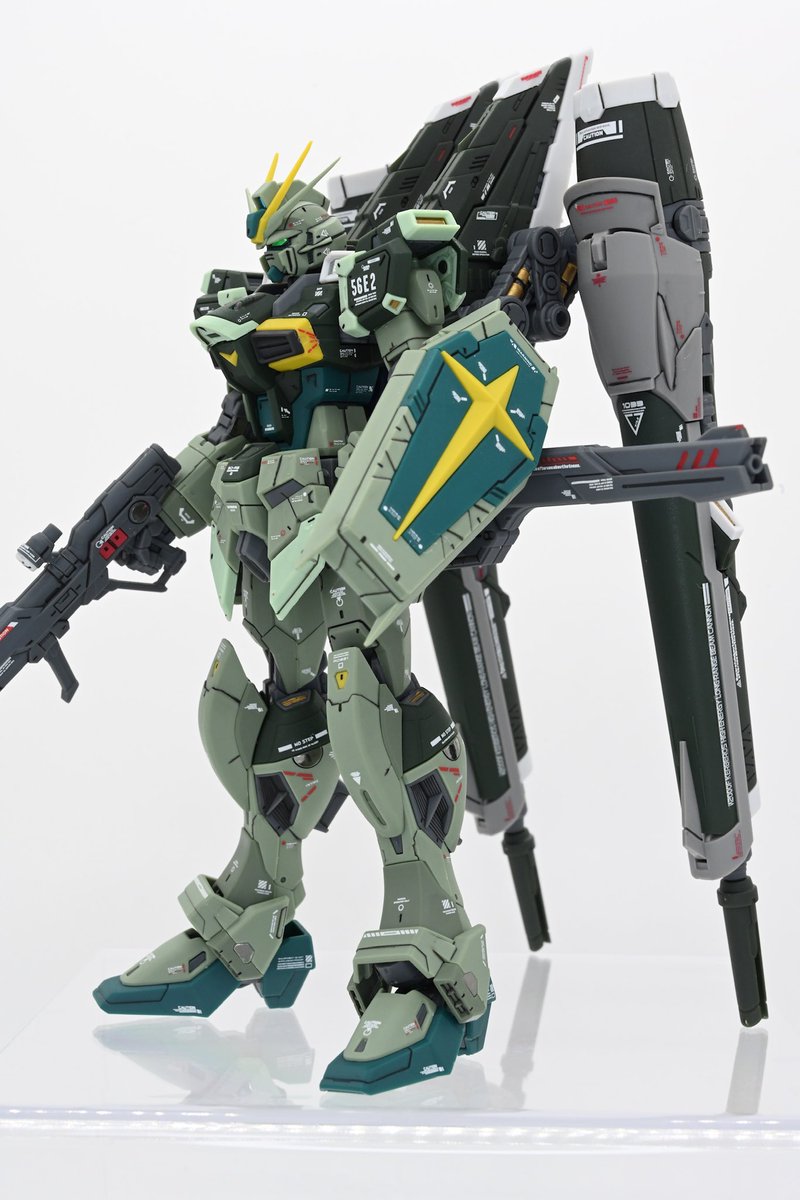 mitarai5500's tweet photo. ビフォーアフターです！
#ガンプラ https://t.co/ahGk5zp9Z6