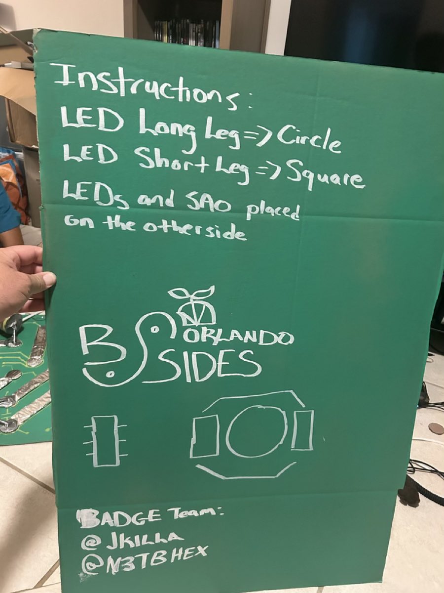 cybruppercut's tweet image. @BsidesORL @EanMeyer @ednas @see_andi_go @P4LSEC My buddy’s son made this for his Halloween costume.  I’m so proud 👻💻