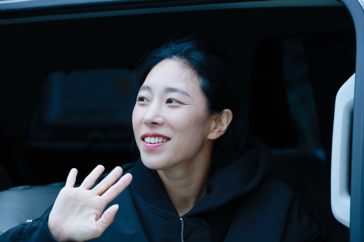 d_al_li's tweet image. 241101 #원밀리언 #리아킴
안녀엉 👋🏻