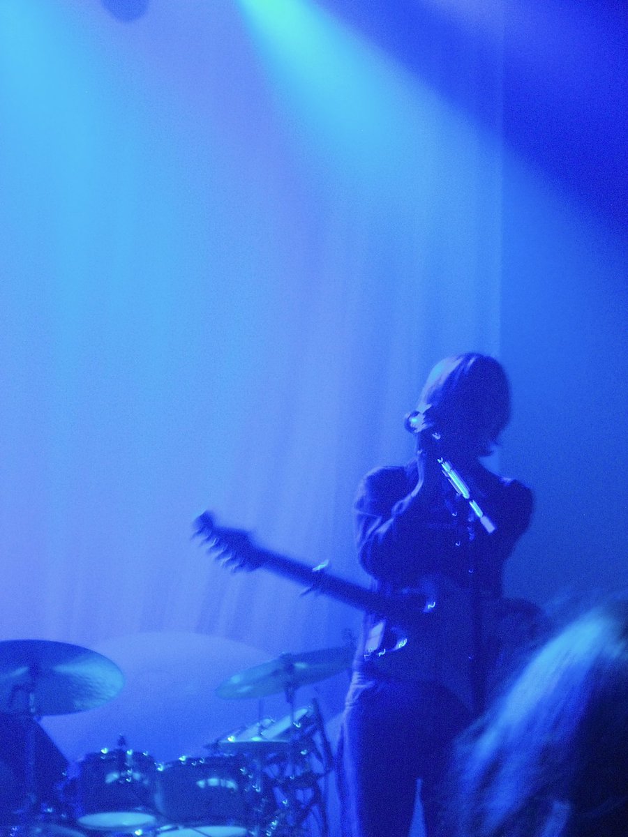 teihurst's tweet photo. @tjhontour fav photo i took at the philly show (shhh im a month late to this tweet) ! https://t.co/zQIYjSn6h1