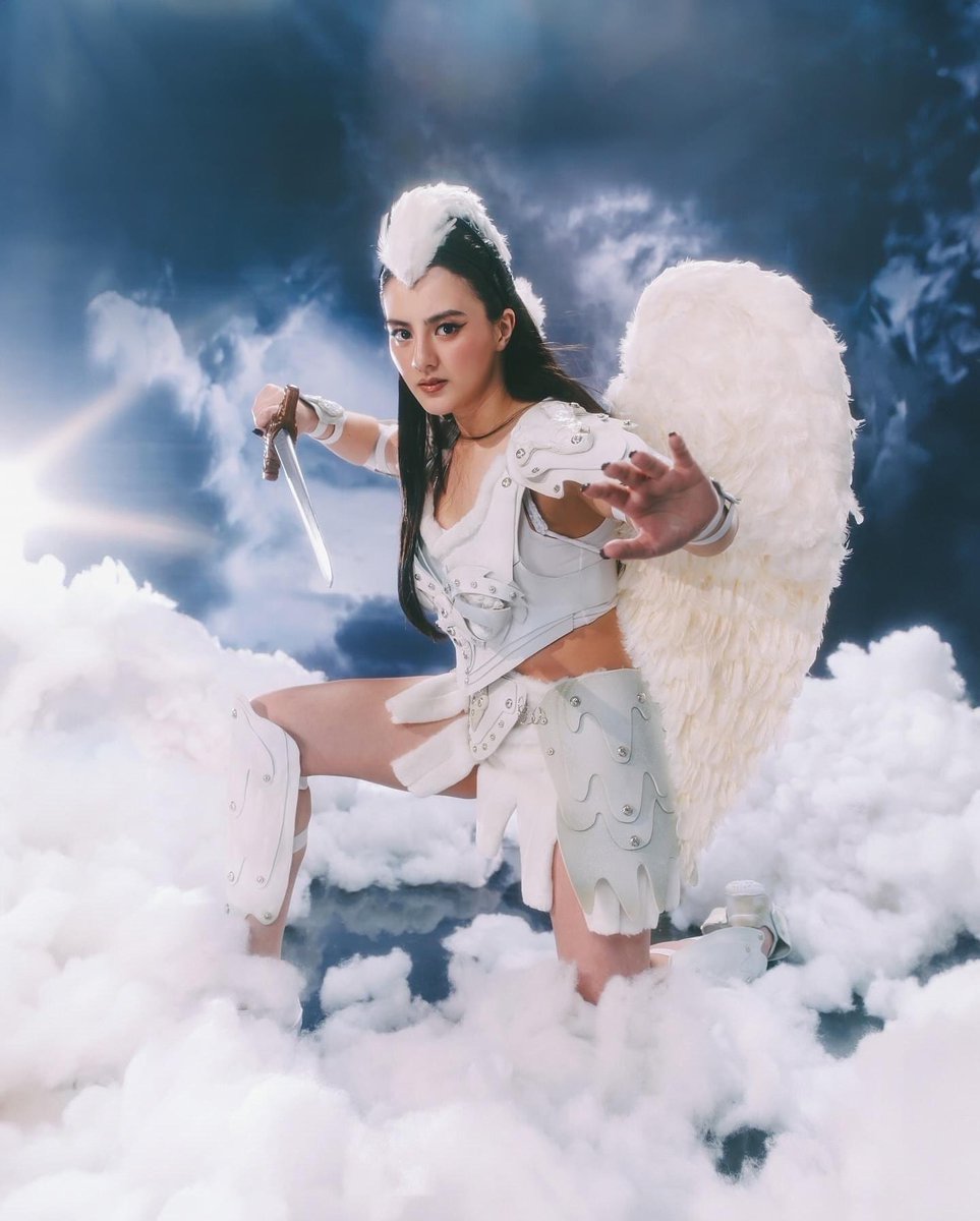 Sparkle_GMA's tweet photo. SERVE! 🔥 Cassy Legaspi channeling her inner Alwina from Mulawin this Halloween! 🕊️✨

#CassyLegaspi https://t.co/UFwXnN8ERr