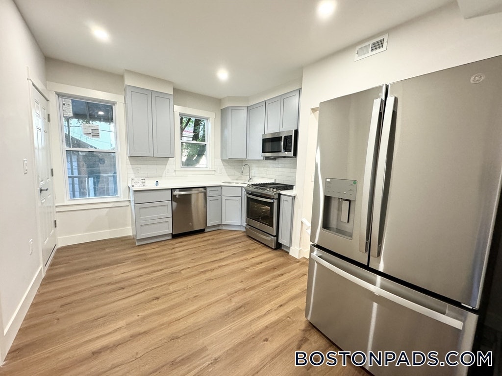 Dorchester Apartment for rent 4 Bedrooms 2 Baths Boston - $3,000: This nice 4 Bed 2 Bath place in the BOSTON - DORCHESTER - UPHAMS CORNER area is available for Now. Included Features… dlvr.it/TFxXsZ #dorchesterapartments #dorchesterrentals #apartmentsforrentindorchester