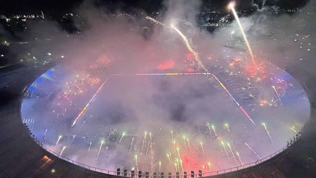 RacingClub's tweet photo. ¿Cómo no vamos a llegar a final con esta banda? 😍 https://t.co/0VOg9ORgsD