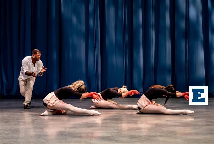 ΕΘΝΟΣ tweet media