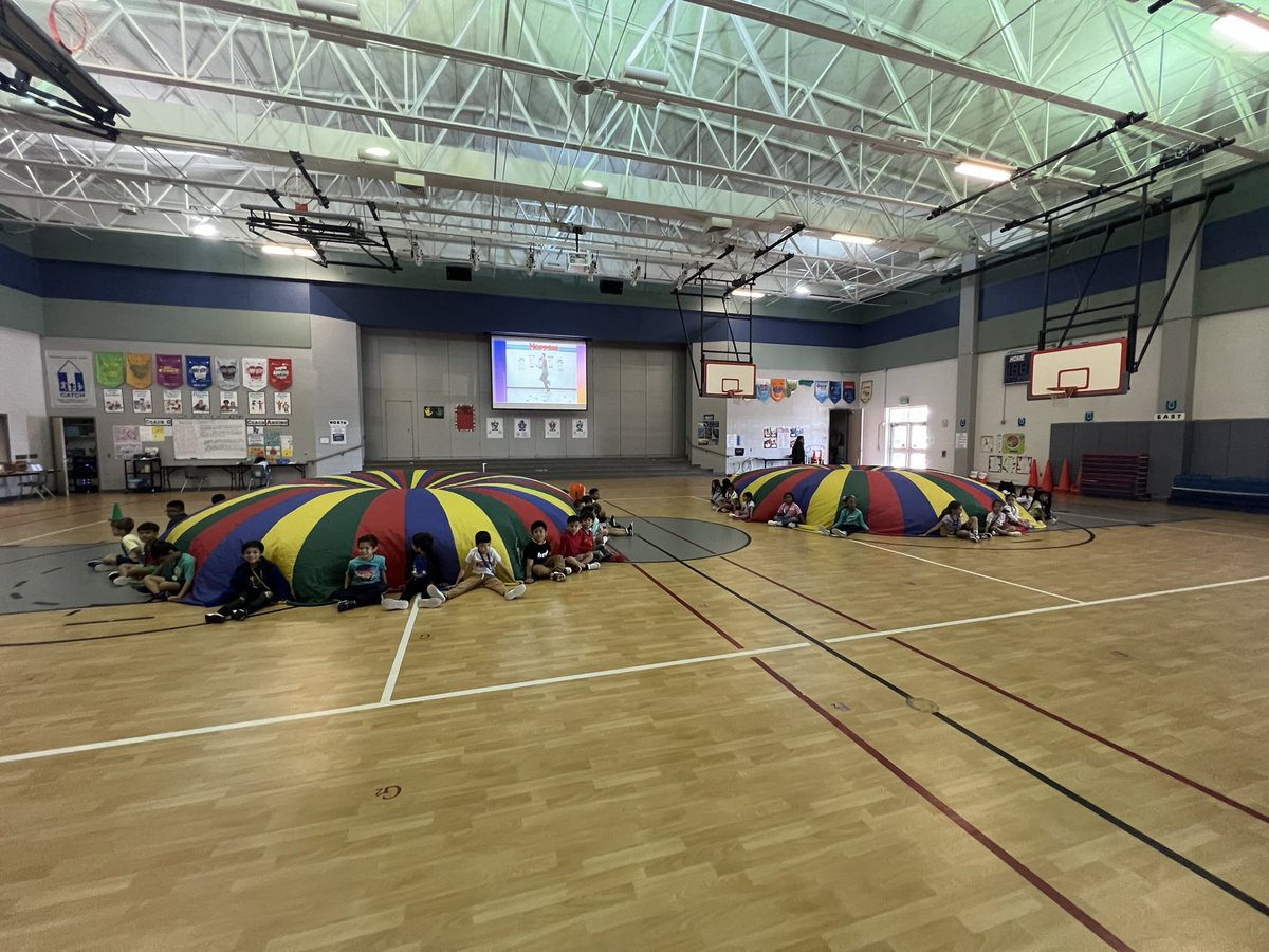 Our younger students love when it’s parachute time!!! <a href="/USEStallions/">Stephens Elementary</a>