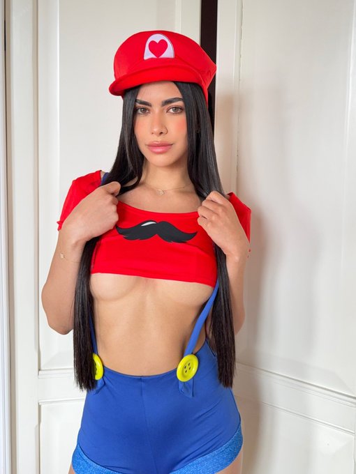 Watch Gabrielle Maya's leaked NSFW photo on TwXstars