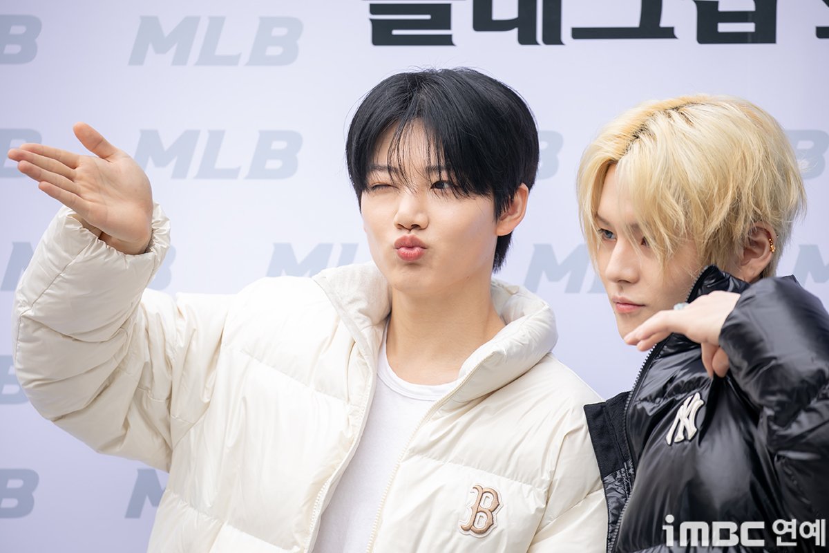 imbcenews's tweet photo. [포토] 트레저 준규, 큐티 꽃 받침 
#트레저 #TREASURE #준규 #JUNKYU
#MLB #엠엘비 #포토월_241101 [iMBC 직찍]

⬇️고화질 Click Plz⬇️
https://t.co/Vljb2xaUol https://t.co/8DRJdjz4iS