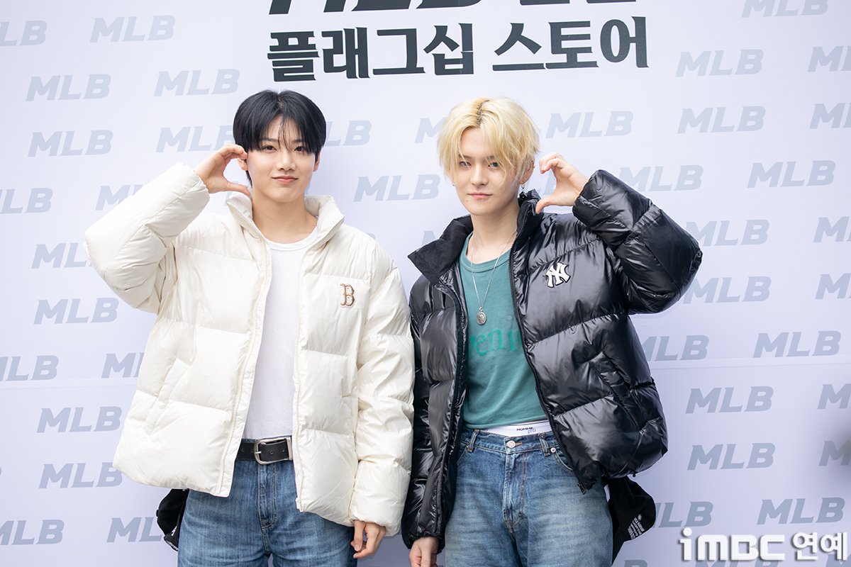 imbcenews's tweet photo. [포토] 트레저 준규, 큐티 꽃 받침 
#트레저 #TREASURE #준규 #JUNKYU
#MLB #엠엘비 #포토월_241101 [iMBC 직찍]

⬇️고화질 Click Plz⬇️
https://t.co/Vljb2xaUol https://t.co/8DRJdjz4iS