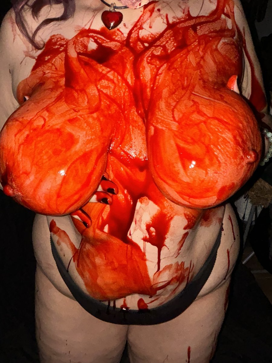 aurorastarr69's tweet photo. #nsfwtwt 🔪🥰 https://t.co/sKzDJUHn8T