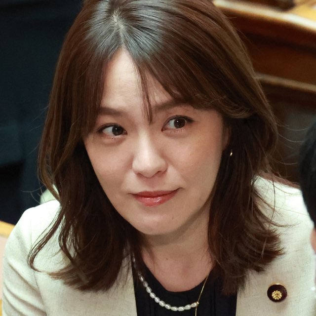 次は必ず落とせ！
今井絵里子！
自民党の無能タレント議員を
許すな！
#自民党を許すな