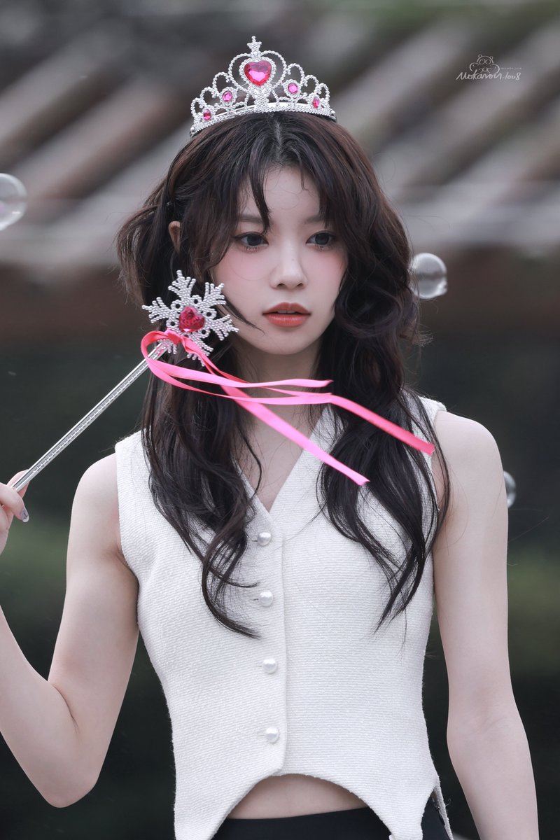 Mokaron_1008's tweet photo. ฅ 241101 ฅ 미팬

🧚🏻‍♀️🪄

#모카 #MOKA #ILLIT #아일릿 https://t.co/TWKsmbXWKg