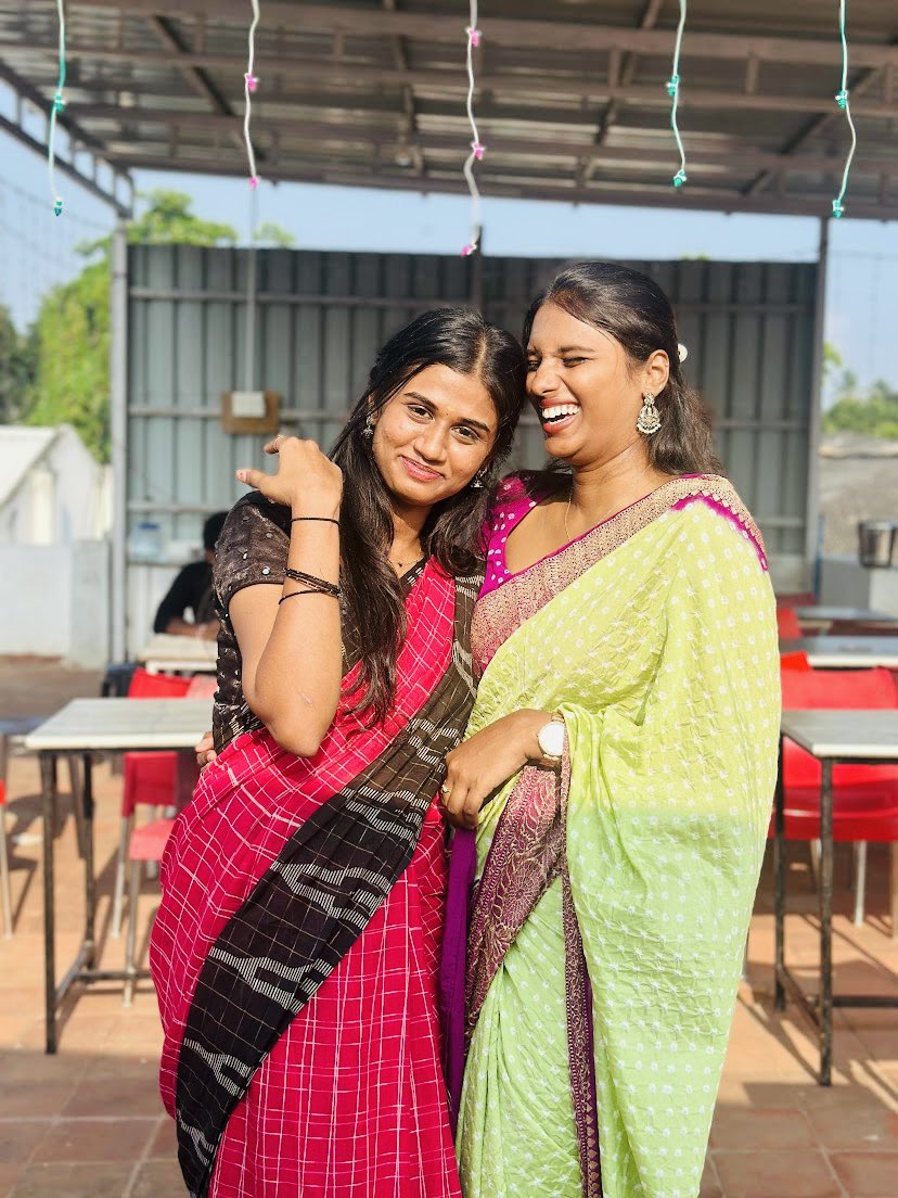 AmbiMoorthy's tweet photo. 🪔 GoZen Diwali : A day to express our gratitude and celebrate our, 

👫 Incredible teams

🧑‍🧑‍🧒 parents & children 

🤴👸 customers

We celebrated them by hosting, 

Fun games by a team-building speaclist 

Feasts 

Gifts 

Cracker show

Extremely blessed to be building 
GoZen and the  Aalamaram Startup Incubator.

Both, a highly spiritual experience.

Tons of gratitude from Raghul and I
to be building our startups with such 
exceptional people. It is an honor. 

Thanks to the families for their support
that enables our productivity.

💥Happy Diwali from our family to yours 😊