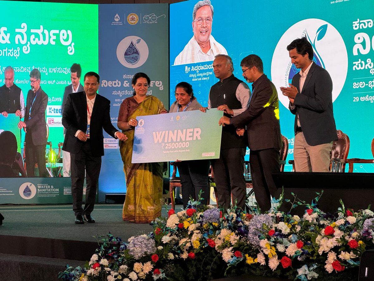 CCAMP_India's tweet photo. 🎉Congratulations to #CCAMP-supported startup @REVYEnvironment, (#NBEC2024 winner), on their big win at the Karnataka Rural Water & Sanitation Sustainability Summit!

REVY has been awarded ₹25 lakhs in funding to implement pilot projects with the Rural Development and Panchayat Raj. They are one of six startups selected by the Karnataka government to help address water scarcity and sanitation challenges across the state.

@Taslimarif @ITBTGoK @PriyankKharge
@DrCaur @bindal_ruchi @prashanthp
@kris_sg @kiranshaw @startupindia @Startup_Kar