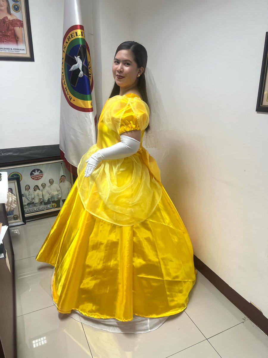 ChubbyChay18's tweet photo. Belle💛 https://t.co/ryTplCmMps