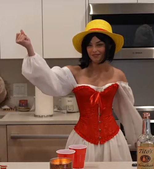 2 big streamers cosplaying as luffy for Halloween. one piece fans up!