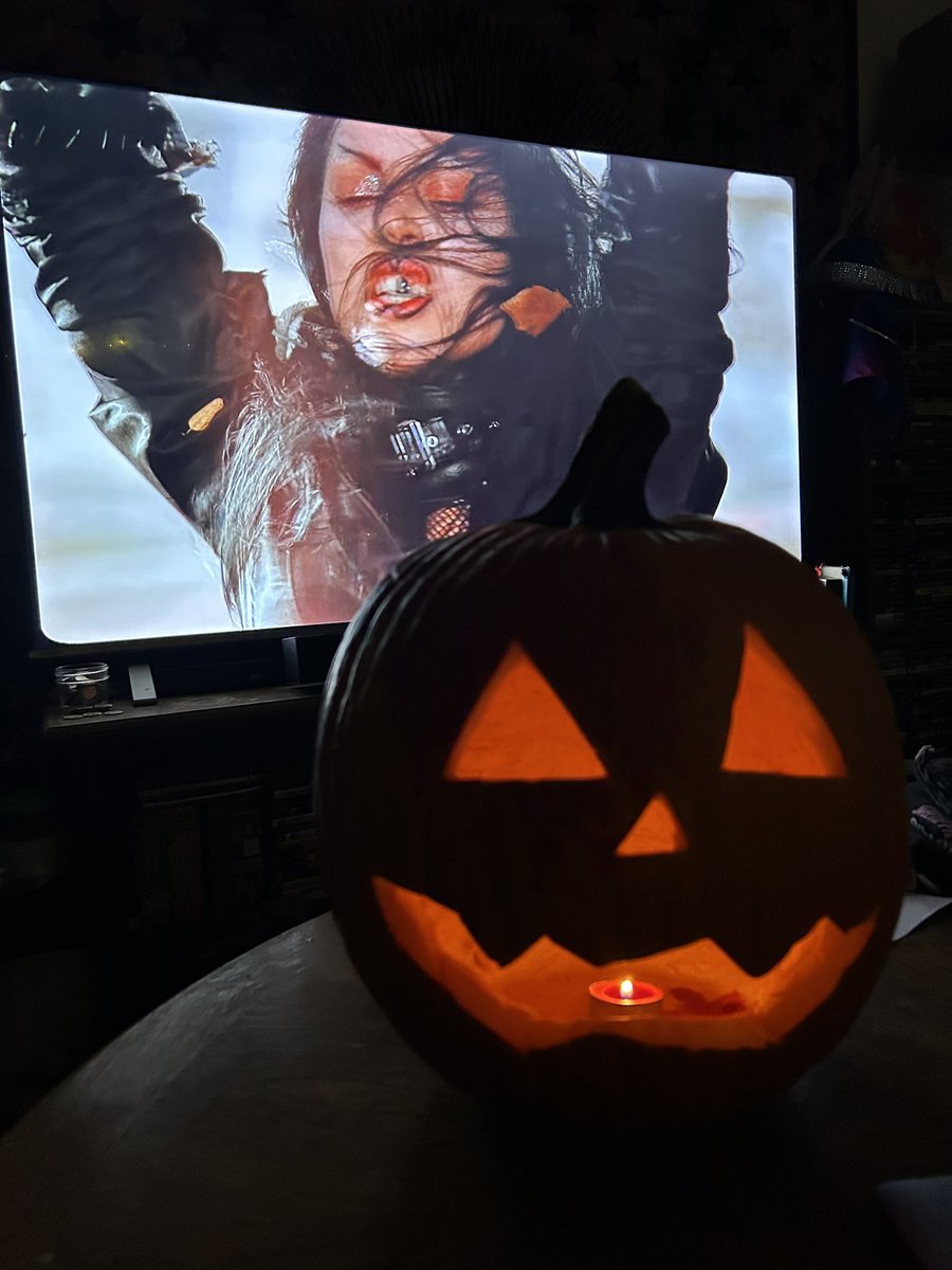 atylerisborn's tweet photo. Happy Halloween @ladygaga 🎃🫶🖤 https://t.co/XranrUbbU0