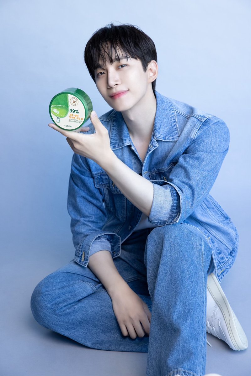 chltjddo's tweet photo. 청청 우리 슈스💙
장갑준호는 여전 하네🤭😁
#준호 #JUNHO #이준호
#더샘 #THESAM
#LEEJUNHO #ジュノ https://t.co/4LTDVOwTFP