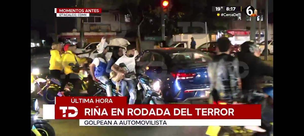 Ferchs22's tweet photo. @telediario @Carloszup @paobarquet Ahi estan otros dos . El de sudadera amarilla y el de playera blanca, este ultimo se ve salir del vehiculo y el de amarillo agrediendo al conductor.  Si que son rodadas del terror, da miedo toparte con estos  y la policia bien gracias. https://t.co/aYBWtATMNg